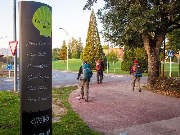 Day 4: Pamplona to Puenta La Reina (leaving Pamplona)