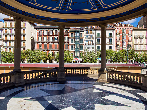 Day 3: Larrasoana to Pamplona (Pamplona)
