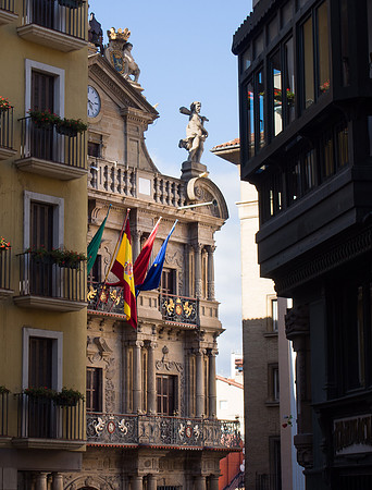 Day 3: Larrasoana to Pamplona (Pamplona)