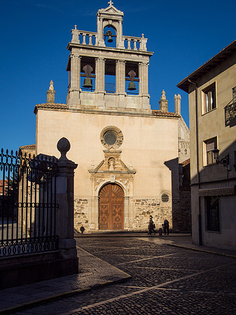 Day 22: San Martín del Camino to Astorga (Astorga)