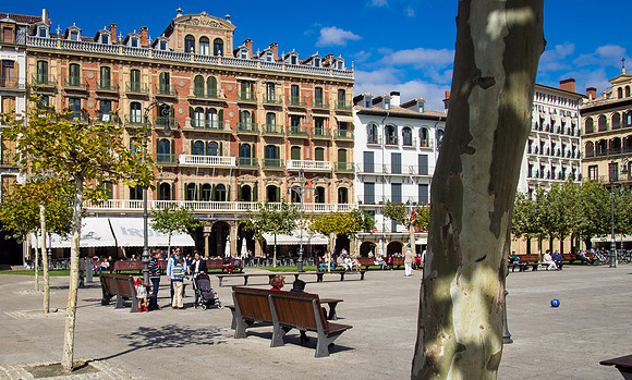 Day 3: Larrasoana to Pamplona (Pamplona)
